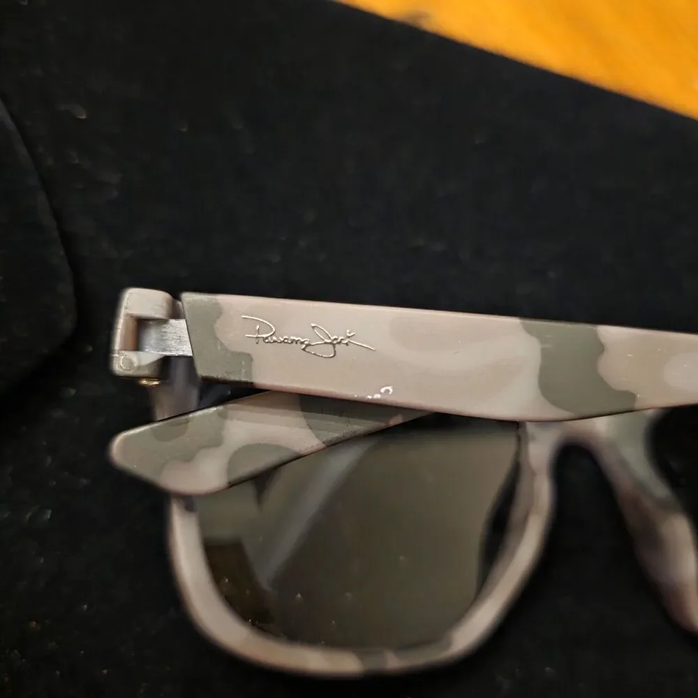 Panama Jack x Foster Grant Camo UVA-UVB Square Men's Polarized Sunglasses